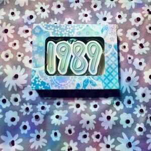 Taylor Swift 1989 Ornament